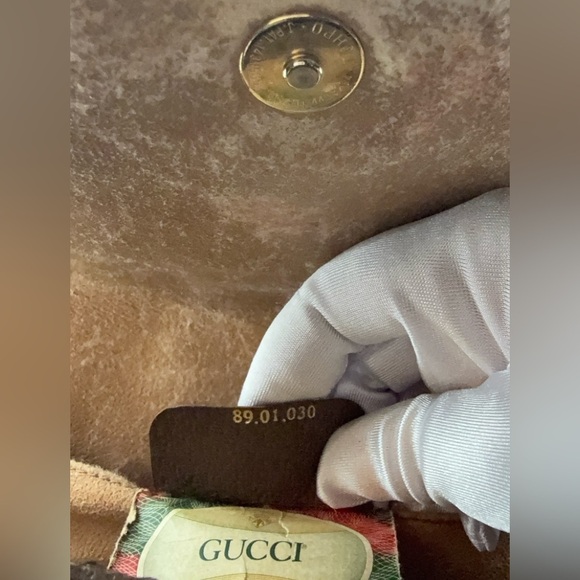 Vintage Gucci GG Supreme Toiletry Bag – 1989 - Picture 10 of 12